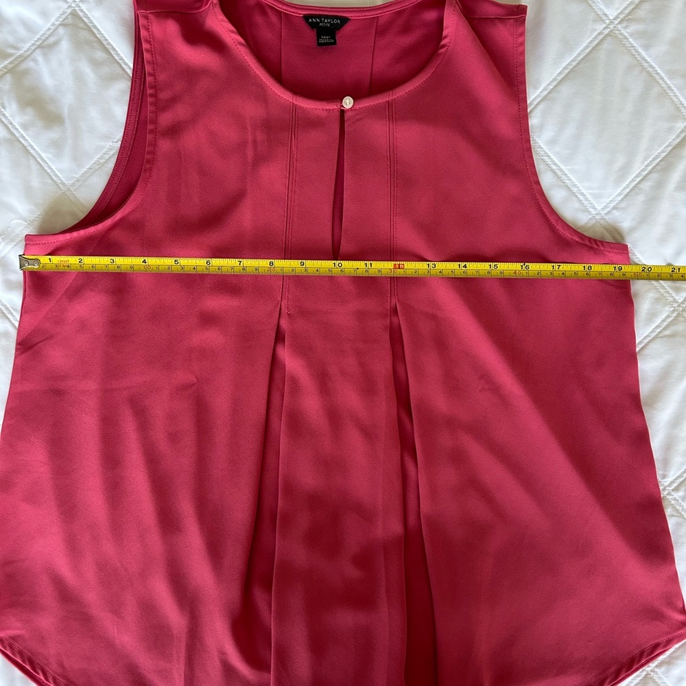 Ann Taylor Sleeveless Top in Rich Pink - Picture 7 of 8